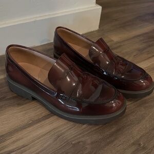 Cole Han Geneva Loafers in Burgundy Brush